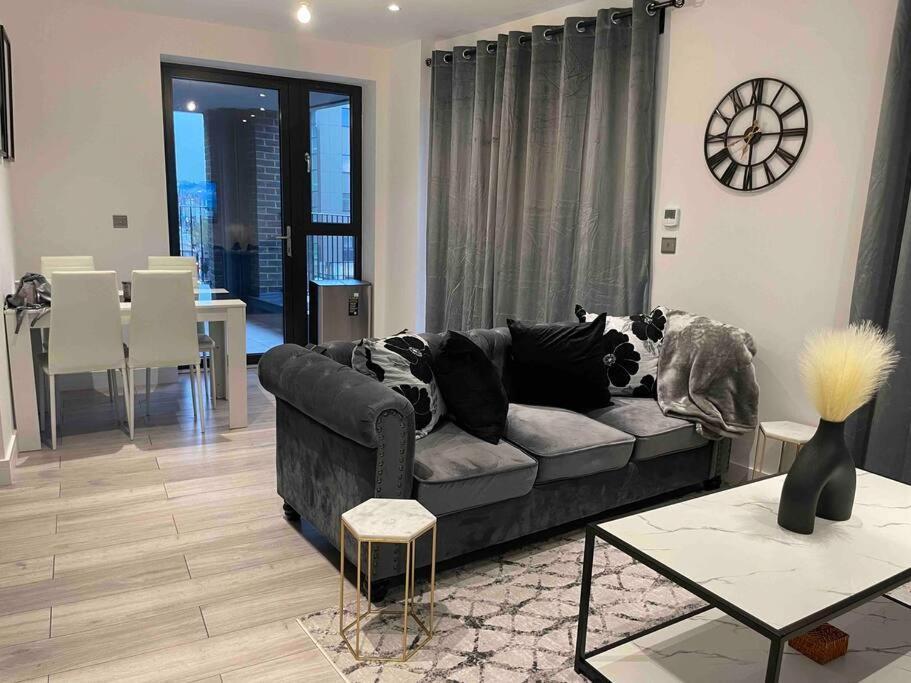 Stylish And Cosy 2 Bedroom Flat In Croydon Eksteriør bilde