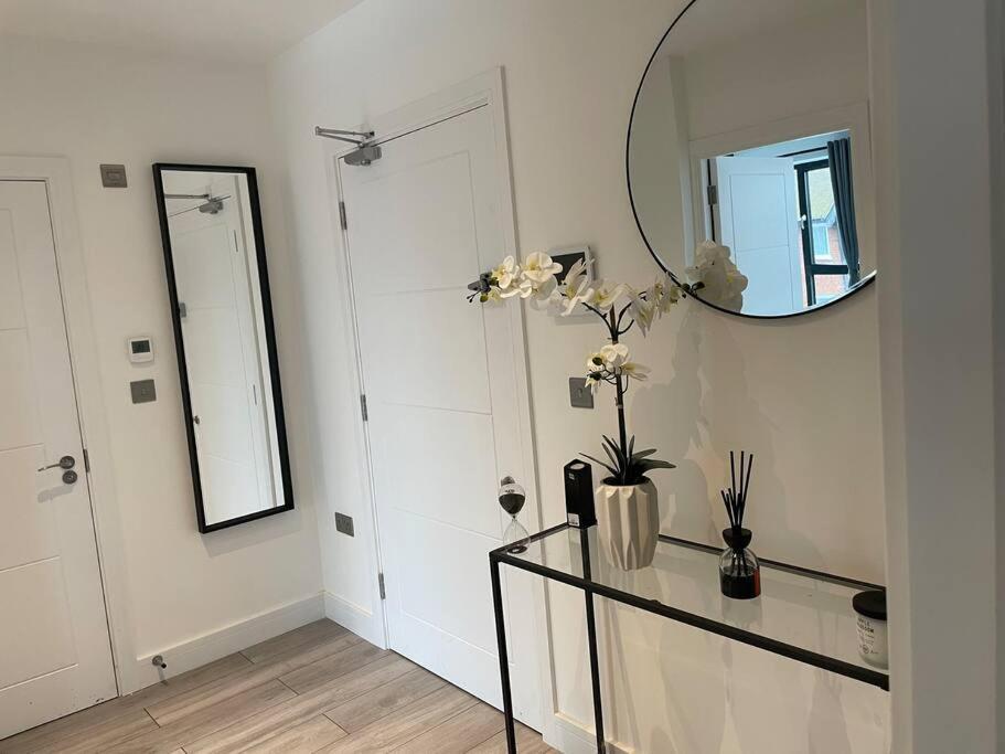 Stylish And Cosy 2 Bedroom Flat In Croydon Eksteriør bilde