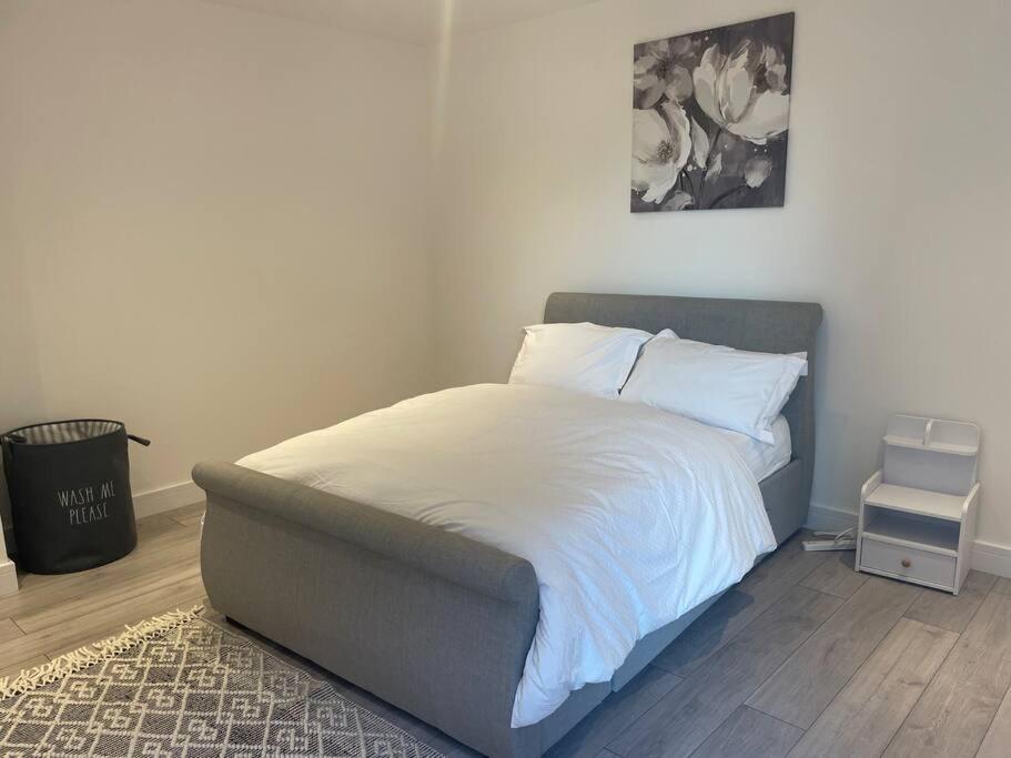 Stylish And Cosy 2 Bedroom Flat In Croydon Eksteriør bilde