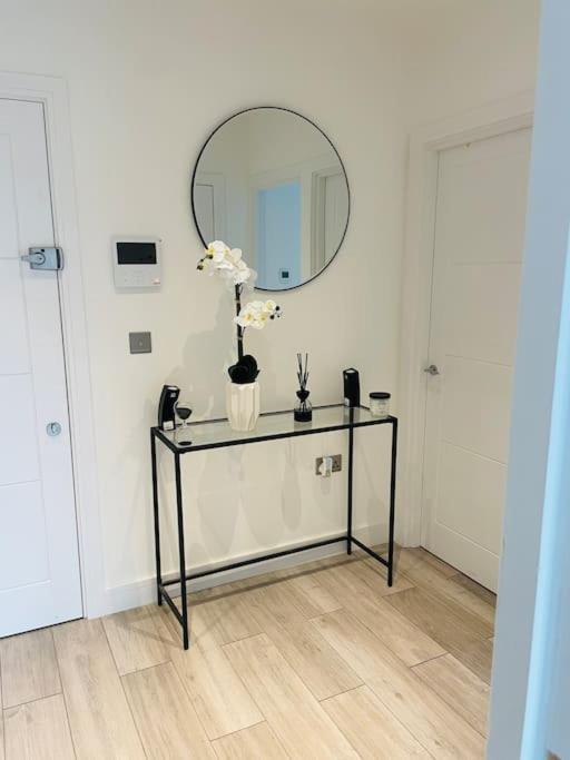 Stylish And Cosy 2 Bedroom Flat In Croydon Eksteriør bilde